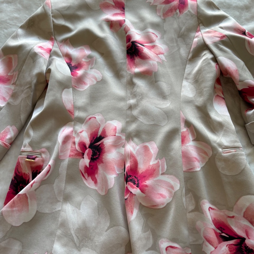 Rose blazer - Picture 3 of 3